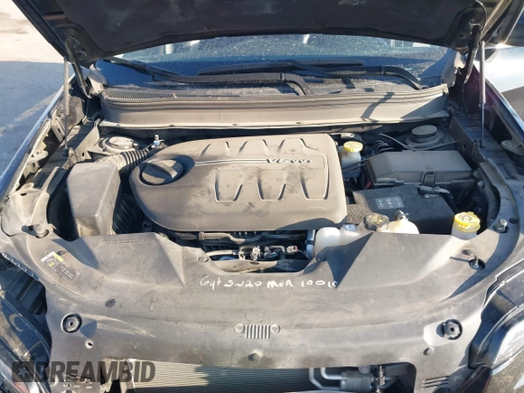 2019 Jeep Cherokee Latitude Plus with VIN 1C4PJMLX4KD305945, listed as a IAAI auction lot 41897473 with 53,271 mi miles. Bid and sale history available at carsss.com. Image 10.