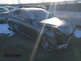 2017 Mercedes-Benz E 300 Luxury с VIN WDDZF4KB2HA106165, выставлен на аукционе IAAI как лот 41123157 с пробегом 82 770 миль миль и . История ставок и продаж доступна на DreamBid. Изображение 1.