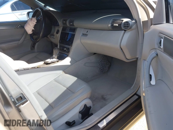 2006 Mercedes-Benz C 230 Sport с VIN WDBRF52H76A867404, выставлен на аукционе IAAI как лот 42217695 с пробегом 117 558 миль миль и . История ставок и продаж доступна на DreamBid. Изображение 5.