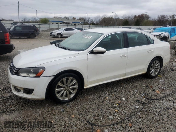 2012 Volkswagen Passat SE z VIN 1VWBP7A35CC004339, wystawiony jako Copart lot #80462614 z przebiegiem 182 748 mil mil oraz Nie do naprawy • Non repairable. Historia ofert i sprzedaży dostępna na DreamBid. Obrazek 1.