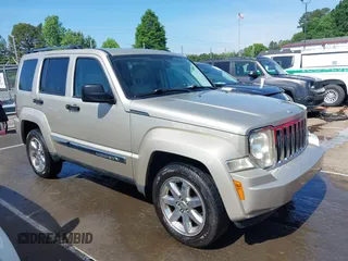 2010 Jeep Liberty Limited z VIN 1J4PN5GK0AW112035, wystawiony jako IAAI lot #42145071 z przebiegiem 151 889 mil mil oraz . Historia ofert i sprzedaży dostępna na DreamBid. Obrazek 13.