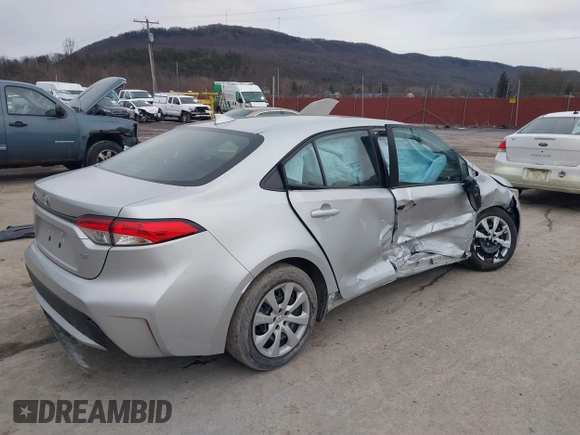 2022 Toyota Corolla LE with VIN 5YFEPMAE2NP327306, listed as a IAAI auction lot 41672881 with 38,791 mi miles and . Bid and sale history available at DreamBid. Image 4.