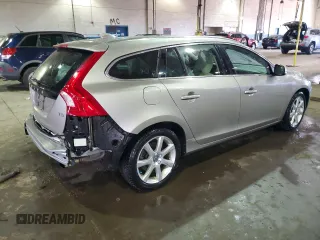 2016 Volvo V60 T5 Drive-E Platinum z VIN YV140MEM0G1307395, wystawiony jako Copart lot #51317415 z przebiegiem 131 703 mil mil oraz Czysty tytuł • Clean title. Historia ofert i sprzedaży dostępna na DreamBid. Obrazek 3.
