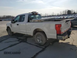 2020 Ford F-250 XL with VIN 1FT7X2A63LEC57864, listed as a Copart auction lot 45766665 with 138,592 mi miles and Clean title. Bid and sale history available at DreamBid. Image 2.