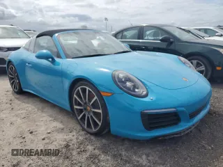 2017 Porsche 911 4S with VIN WP0BB2A98HS136078, listed as a Copart auction lot 75467624 with Not Provided miles and Non Repairable. Bid and sale history available at carsss.com. Image 4.