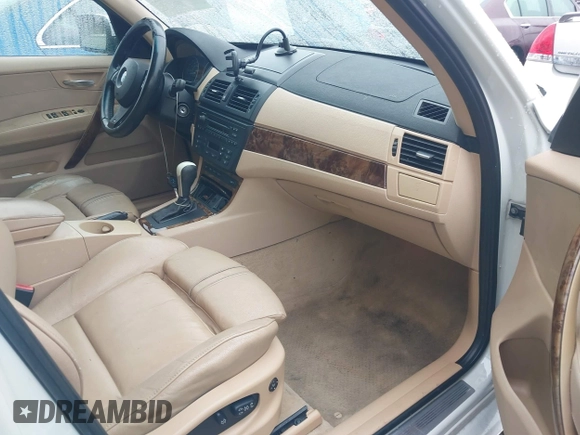 2007 BMW X3 3.0si with VIN WBXPC934X7WF25718, listed as a IAAI auction lot 41421339 with 181,274 mi miles. Bid and sale history available at carsss.com. Image 5.