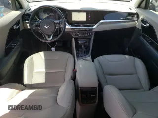 2020 Kia Niro EX Premium with VIN KNDCE3LC5L5366372, listed as a Copart auction lot 56239174 with 39,552 mi miles and Salvage Title. Bid and sale history available at carsss.com. Image 8.