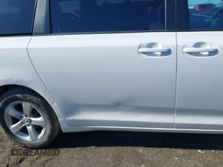 2013 Toyota Sienna LE AAS with VIN 5TDKK3DC2DS354582, listed as a IAAI auction lot 41360766 with 169,978 mi miles. Bid and sale history available at carsss.com. Image 6.