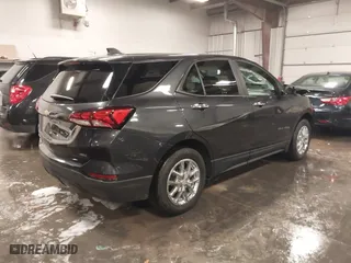 2022 Chevrolet Equinox LS with VIN 3GNAXSEV1NS172125, listed as a IAAI auction lot 40965459 with 40,499 mi miles. Bid and sale history available at carsss.com. Image 4.
