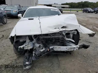 2014 Dodge Challenger SRT-8 z VIN 2C3CDYCJ1EH258264, wystawiony jako Copart lot #75100064 z przebiegiem 105 432 mil mil oraz Szkoda całkowita • Salvage title. Historia ofert i sprzedaży dostępna na DreamBid. Obrazek 5.