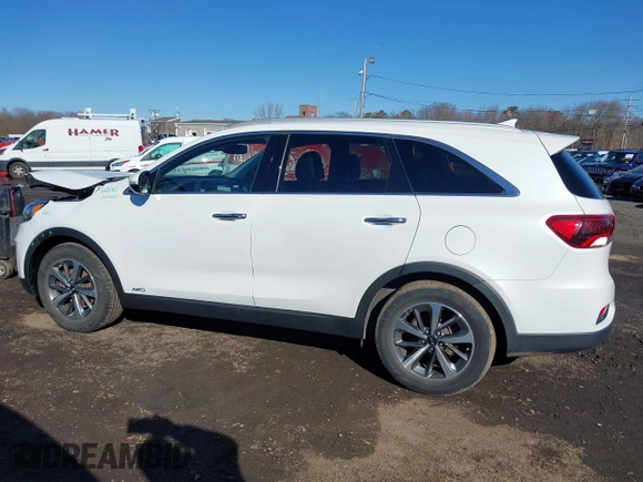 2019 Kia Sorento EX with VIN 5XYPHDA52KG478927, listed as a IAAI auction lot 41822495 with 33,052 mi miles and . Bid and sale history available at DreamBid. Image 14.