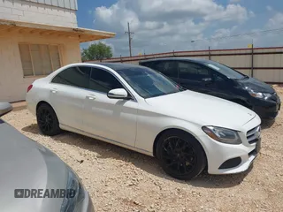 2017 Mercedes-Benz C 300 с VIN 55SWF4JB6HU199101, выставлен на аукционе IAAI как лот 42749352 с пробегом 123 279 миль миль и . История ставок и продаж доступна на DreamBid. Изображение 13.