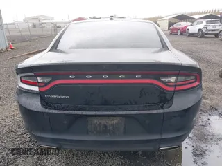 2020 Dodge Charger SXT z VIN 2C3CDXBG6LH160828, wystawiony jako IAAI lot #42007663 z przebiegiem 136 015 mil mil oraz . Historia ofert i sprzedaży dostępna na DreamBid. Obrazek 16.