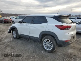 2025 Chevrolet TrailBlazer LS with VIN KL79MMSP4SB044102, listed as a Copart auction lot 45048715 with 26,537 mi miles and Clean Title. Bid and sale history available at DreamBid. Image 2.
