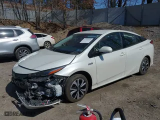 2017 Toyota Prius Prime Plus with VIN JTDKARFPXH3062627, listed as a IAAI auction lot 41790505 with NaN miles. Bid and sale history available at carsss.com. Image 23.