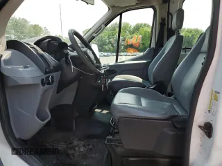 2015 Ford Transit Cargo z VIN 1FTNR2CM2FKA11665, wystawiony jako Copart lot #59688815 z przebiegiem 80 355 mil mil oraz Czysty tytuł • Clean title. Historia ofert i sprzedaży dostępna na DreamBid. Obrazek 7.