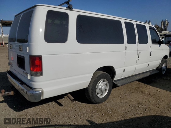 2014 Ford Econoline Passenger XL z VIN 1FBSS3BL1EDA85723, wystawiony jako Copart lot #53297125 z przebiegiem 245 566 mil mil oraz Szkoda całkowita • Salvage title. Historia ofert i sprzedaży dostępna na DreamBid. Obrazek 3.