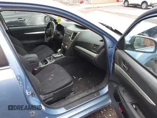 2011 Subaru Legacy Premium z VIN 4S3BMBC66B3232385, wystawiony jako IAAI lot #42199008 z przebiegiem 146 841 mil mil oraz . Historia ofert i sprzedaży dostępna na DreamBid. Obrazek 5.