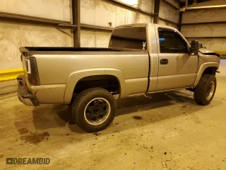 2002 Chevrolet Silverado 1500 LS with VIN 1GCEK14T12Z120348, listed as a Copart auction lot 80501084 with 195,320 mi miles and Salvage Title. Bid and sale history available at carsss.com. Image 3.
