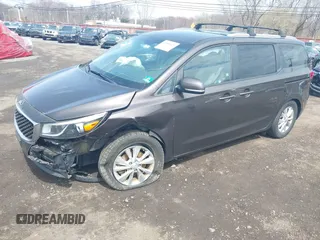 2016 Kia Sedona LX with VIN KNDMB5C11G6158934, listed as a IAAI auction lot 41908323 with 105,888 mi miles and . Bid and sale history available at carsss.com. Image 18.