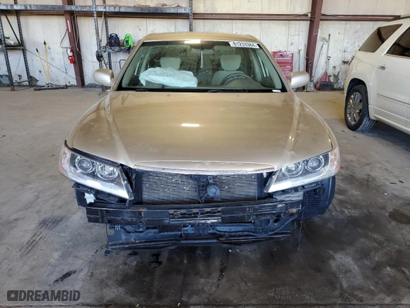 2011 Hyundai Azera GLS with VIN KMHFC4DD3BA533068, listed as a Copart auction lot 81233384 with 0 mi miles and Salvage Title. Bid and sale history available at carsss.com. Image 5.
