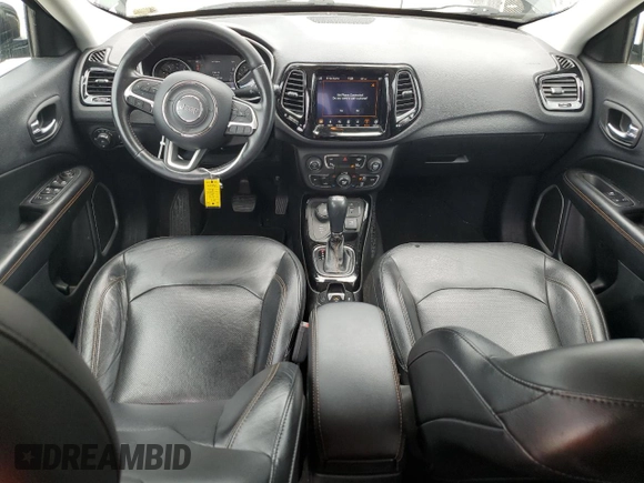 2018 Jeep Compass Limited z VIN 3C4NJDCB0JT340924, wystawiony jako Copart lot #60721325 z przebiegiem 140 441 mil mil oraz Szkoda całkowita • Salvage title. Historia ofert i sprzedaży dostępna na DreamBid. Obrazek 8.