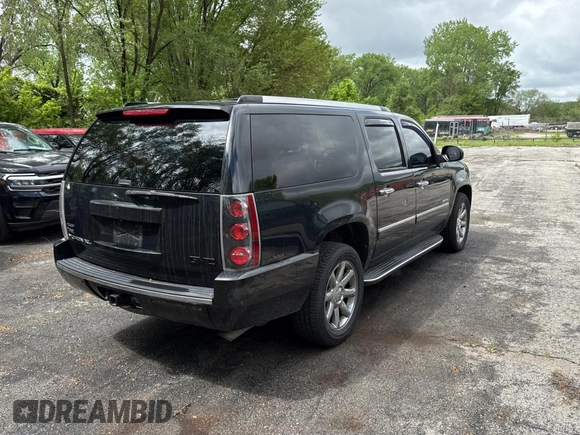 2011 GMC Yukon XL Denali with VIN 1GKS2MEF0BR225108, listed as a Copart auction lot 55619285 with 206,880 mi miles and Clean Title. Bid and sale history available at carsss.com. Image 4.