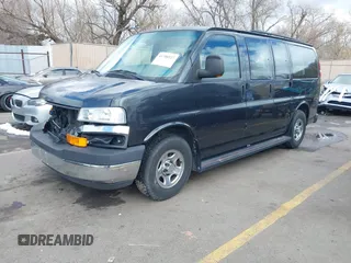 2003 Chevrolet City Express Cargo z VIN 1GNFH15T331163307, wystawiony jako IAAI lot #41788527 z przebiegiem 146 843 mil mil oraz . Historia ofert i sprzedaży dostępna na DreamBid. Obrazek 2.