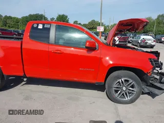2021 Chevrolet Colorado 2WD Work Truck z VIN 1GCHSBEA9M1154037, wystawiony jako IAAI lot #42084993 z przebiegiem 41 710 mil mil oraz . Historia ofert i sprzedaży dostępna na DreamBid. Obrazek 14.