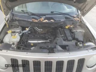 2009 Jeep Patriot z VIN 1J8FF48B39D208118, wystawiony jako Copart lot #81838154 z przebiegiem 182 457 mil mil oraz Szkoda całkowita • Salvage title. Historia ofert i sprzedaży dostępna na DreamBid. Obrazek 12.