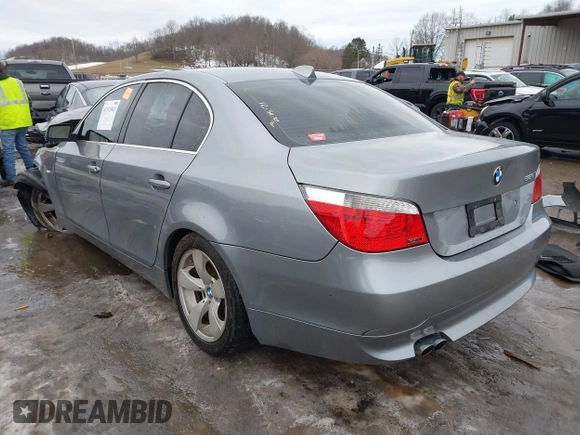 2007 BMW 5 Series 525i with VIN WBANE53507CW61318, listed as a IAAI auction lot 41311943 with Not Provided miles and . Bid and sale history available at carsss.com. Image 3.