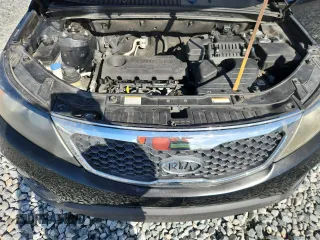 2011 Kia Sorento LX z VIN 5XYKT3A12BG184119, wystawiony jako Copart lot #60678945 z przebiegiem Nie podano mil oraz Czysty tytuł • Clean title. Historia ofert i sprzedaży dostępna na DreamBid. Obrazek 12.