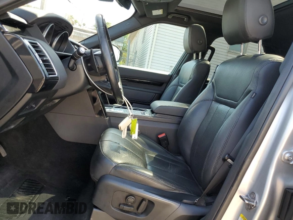 2017 Land Rover Discovery SE z VIN SALRGBBV0HA039435, wystawiony jako Copart lot #58553955 z przebiegiem 136 067 mil mil oraz Czysty tytuł • Clean title. Historia ofert i sprzedaży dostępna na DreamBid. Obrazek 7.
