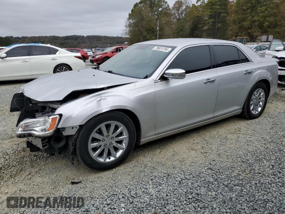 2011 Chrysler 300 Limited с VIN 2C3CA5CG0BH613884, выставлен на аукционе Copart как лот 79624194 с пробегом 156 489 миль миль и Списание • Salvage title. История ставок и продаж доступна на DreamBid. Изображение 1.