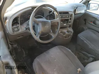 2005 Chevrolet Astro Cargo Van with VIN 1GCDM19X75B129778, listed as a Copart auction lot 51354005 with 152,893 mi miles and Salvage Title. Bid and sale history available at carsss.com. Image 8.