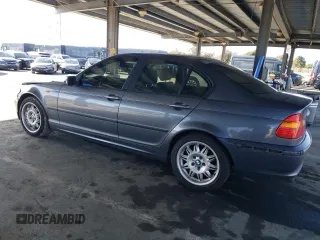 2003 BMW 3 Series 325xi with VIN WBAEU33433PH90917, listed as a Copart auction lot 49251395 with 277,403 mi miles and Salvage Title. Bid and sale history available at carsss.com. Image 2.