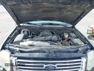 2006 Ford Explorer Limited with VIN 1FMEU75826ZA14239, listed as a IAAI auction lot 41705233 with 290,627 mi miles and . Bid and sale history available at carsss.com. Image 10.