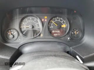 2017 Jeep Patriot Latitude z VIN 1C4NJPFA6HD149805, wystawiony jako Copart lot #54381665 z przebiegiem 88 011 mil mil oraz Szkoda całkowita • Salvage title. Historia ofert i sprzedaży dostępna na DreamBid. Obrazek 9.