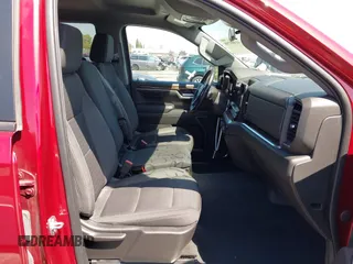 2022 Chevrolet Silverado 1500 with VIN 1GCPACET6NZ502739, listed as a IAAI auction lot 41989795 with 32,979 mi miles and . Bid and sale history available at DreamBid. Image 5.
