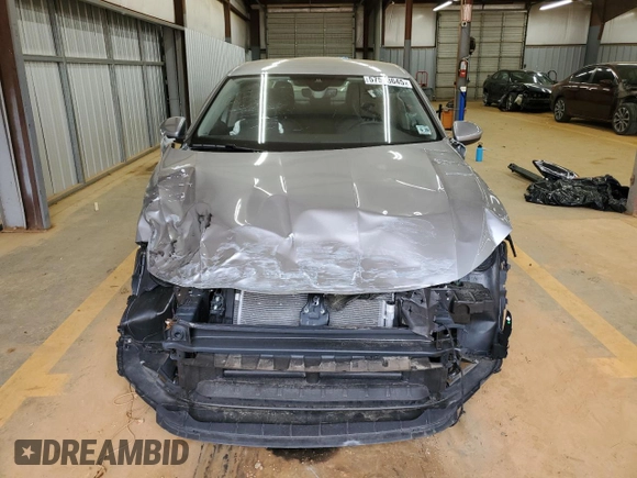 2024 Volkswagen Jetta SE with VIN 3VWEM7BU3RM086656, listed as a Copart auction lot 57513645 with 19,666 mi miles and Salvage title. Bid and sale history available at DreamBid. Image 5.
