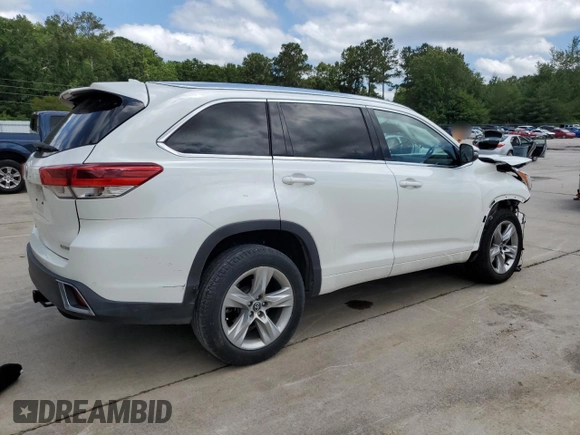 2017 Toyota Highlander Limited with VIN 5TDYZRFH8HS202829, listed as a Copart auction lot 58391795 with 81,957 mi miles and Salvage title. Bid and sale history available at DreamBid. Image 3.