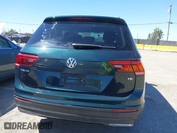 2018 Volkswagen Tiguan S with VIN 3VV1B7AX1JM165641, listed as a IAAI auction lot 42699622 with 75,354 mi miles and . Bid and sale history available at DreamBid. Image 15.