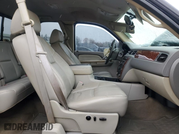 2007 Chevrolet Silverado 1500 LT w/2LT with VIN 2GCEC190471716937, listed as a Copart auction lot 82030344 with Not Provided miles and Salvage Title. Bid and sale history available at carsss.com. Image 7.