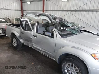 2019 Nissan Frontier SV z VIN 1N6AD0ER5KN790768, wystawiony jako IAAI lot #42206732 z przebiegiem 94 562 mil mil oraz . Historia ofert i sprzedaży dostępna na DreamBid. Obrazek 6.