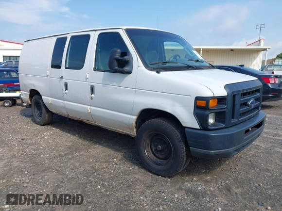 2008 Ford Econoline Cargo Commercial z VIN 1FTNE14W28DB60915, wystawiony jako IAAI lot #42262551 z przebiegiem 411 090 mil mil oraz . Historia ofert i sprzedaży dostępna na DreamBid. Obrazek 1.