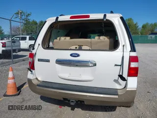 2011 Ford Expedition XLT с VIN 1FMJU1H58BEF02139, выставлен на аукционе IAAI как лот 42065356 с пробегом 144 103 миль миль и . История ставок и продаж доступна на DreamBid. Изображение 16.