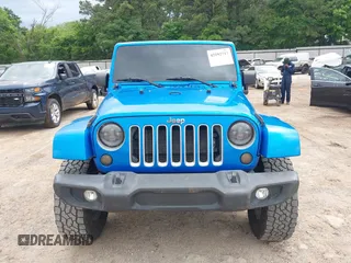 2016 Jeep Wrangler Unlimited 75th Anniversary with VIN 1C4HJWEG0GL154418, listed as a IAAI auction lot 42192717 with 102,514 mi miles and . Bid and sale history available at DreamBid. Image 12.