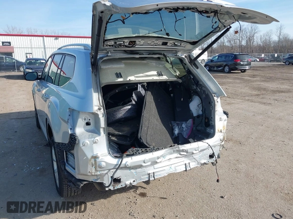 2018 Volkswagen Atlas SEL with VIN 1V2MR2CA0JC579951, listed as a IAAI auction lot 41780339 with 149,968 mi miles and . Bid and sale history available at DreamBid. Image 6.