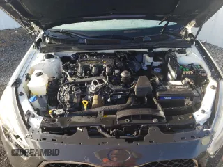 2016 Kia Cadenza Premium with VIN KNALN4D7XG5201072, listed as a Copart auction lot 82614604 with 140,067 mi miles and Clean Title. Bid and sale history available at carsss.com. Image 11.