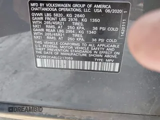2020 Volkswagen Atlas SEL R-Line with VIN 1V2RE2CA6LC217059, listed as a IAAI auction lot 42440414 with 100,826 mi miles and . Bid and sale history available at DreamBid. Image 9.